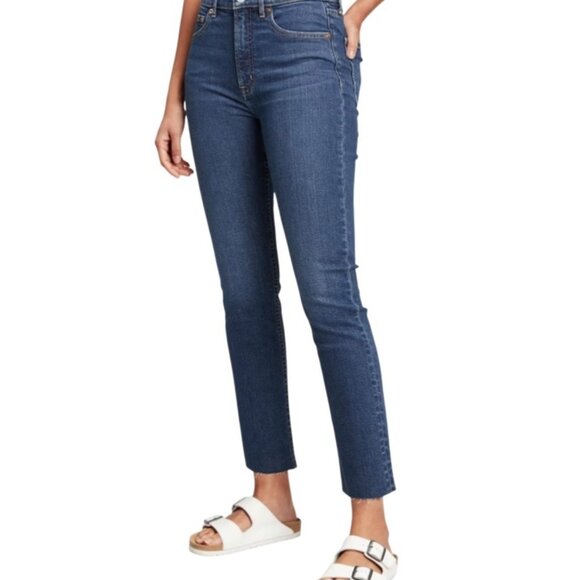 GAP Vintage Slim High Rise Jeans in Medium Wash with Raw Hem Size 28 US 6 - Picture 1 of 15